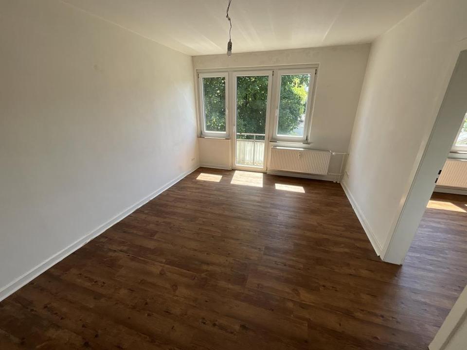 Thumbnail-2-Zimmer-Wohnung in Essen Frohnhausen mit schönem Wannenbad