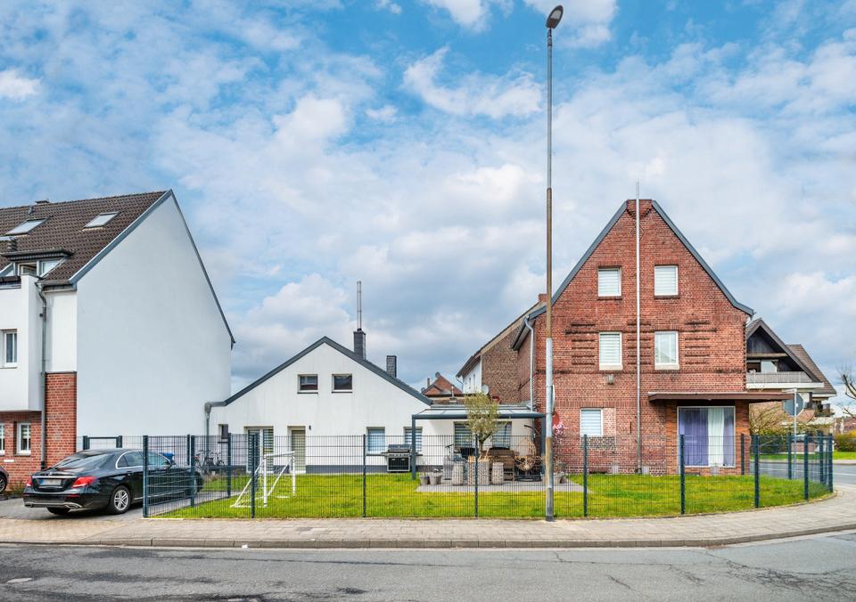 Thumbnail-Ein-Zweifamilienhaus (mit Gewerbe)Provision frei