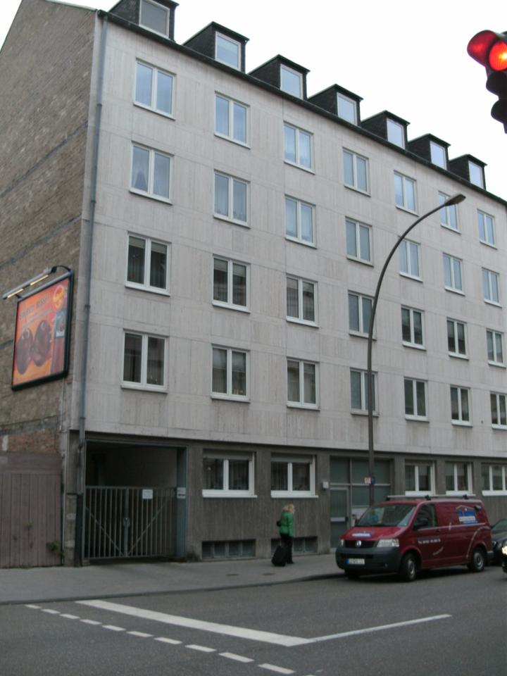 Thumbnail-schöne, moderne Dachgeschosswohnung in der südlichen Vorstadt