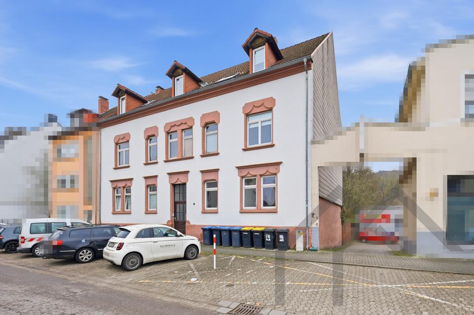 Thumbnail-Zentrale Altbauwohnung langfristig zu vermieten!