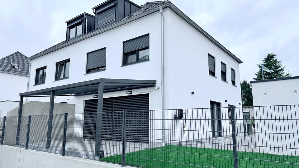 Thumbnail-Moderne Doppelhaushälfte KFW 55 mit Luftwärmepumpe