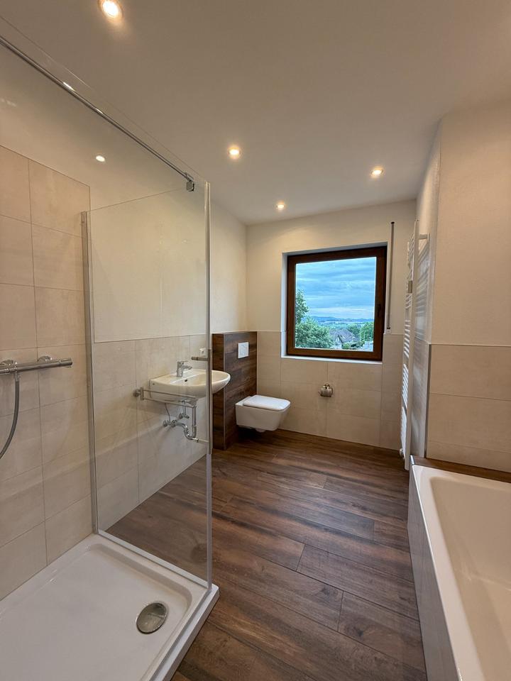 Thumbnail-Frisch sanierte 110 m² 4-Zimmer-Wohnung in Finnentrop