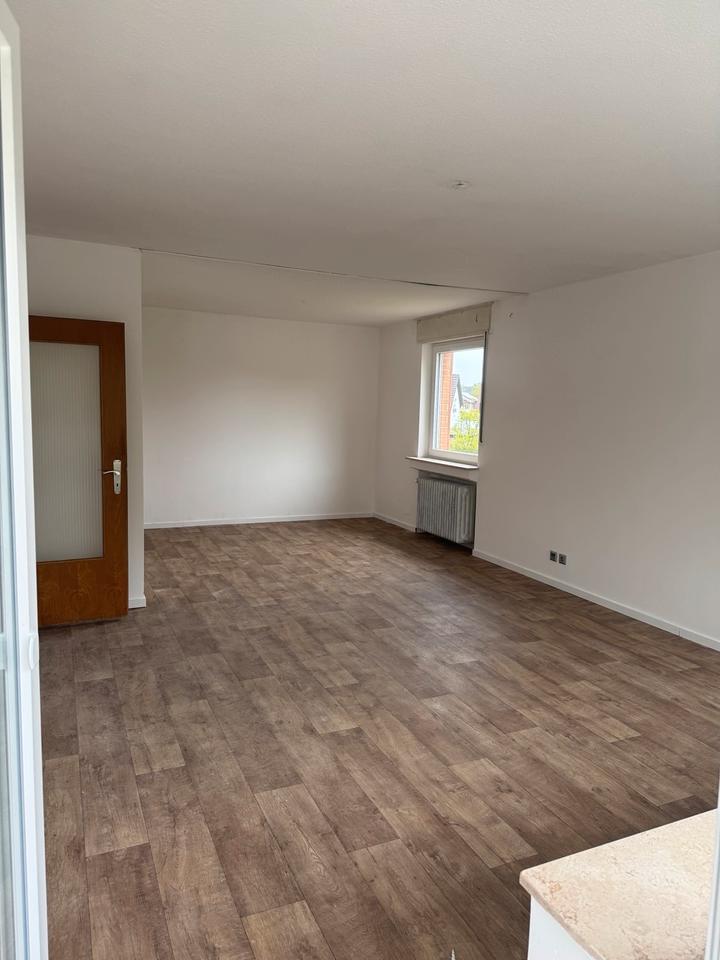 Thumbnail-3-Zimmer-Obergeschosswohnung ca.76 m in Bielefeld Sennestadt .