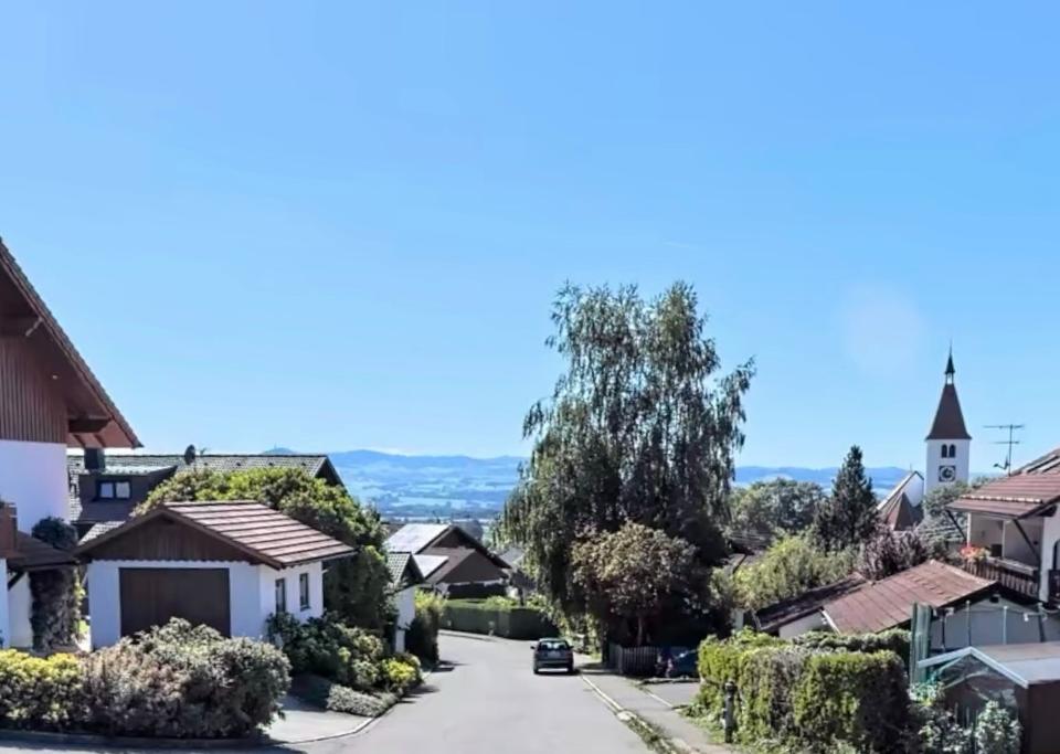 Thumbnail-Sonnige 4 Zimmer Whg mit Terasse und Garten