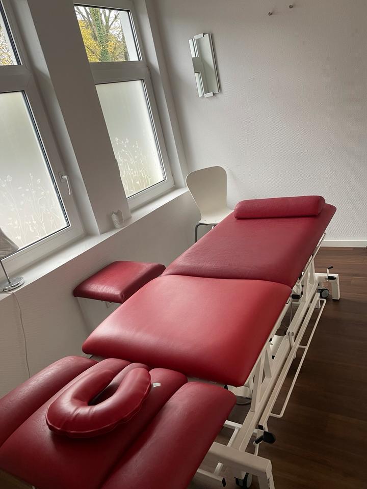 Thumbnail-Biete 1-2 helle Praxisräume zur Miete in Leverkusen