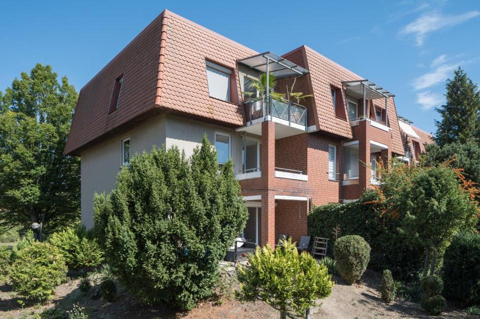 Thumbnail-Gemütliche 2-Zimmer-Wohnung mit Laminat und Balkon in Wolfsburg