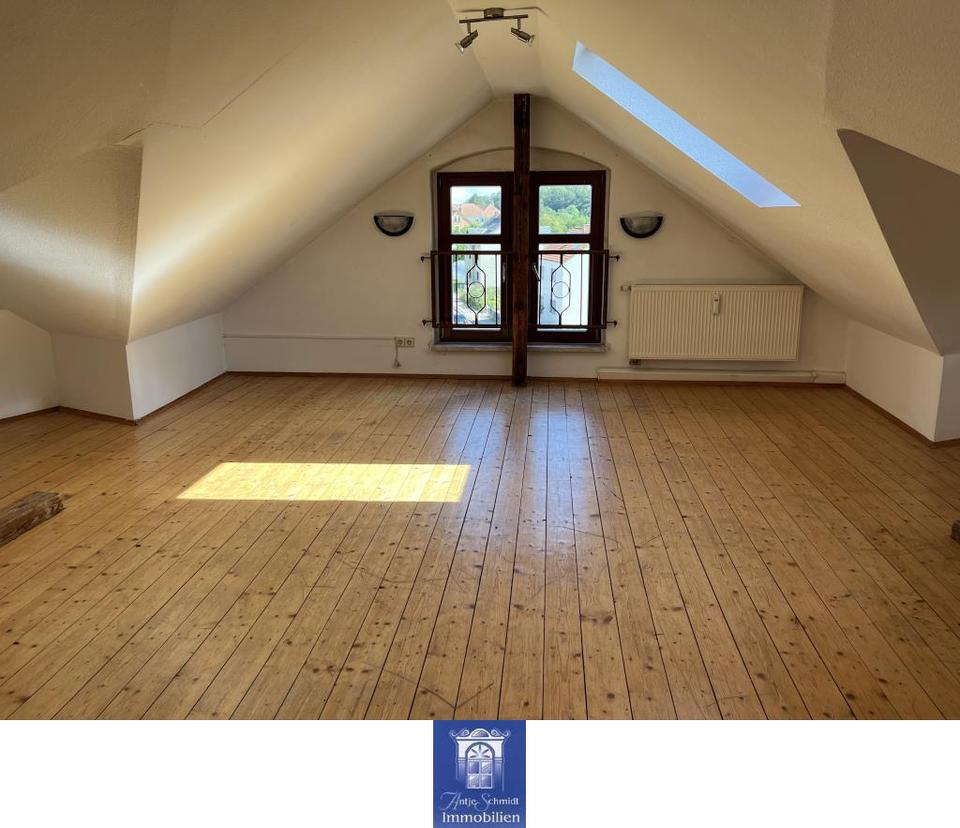 Thumbnail-Für Individualisten! Außergewöhnliche Dachwohnung mit Charme!