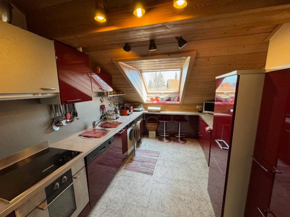 Thumbnail-möblierte 3 Zi.-DG-Whg. in Schwangau im Landhausstil mit Balkon