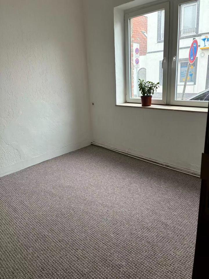 Thumbnail-60qm Wohnung Renovierungsbedürftig ohne Küche