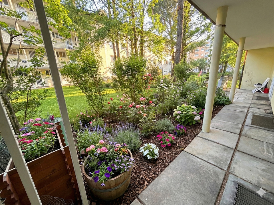 Thumbnail-Ruhiges Wohnen in Bogenhausen: Echtsteinheizung, Holzoptik-Fliese