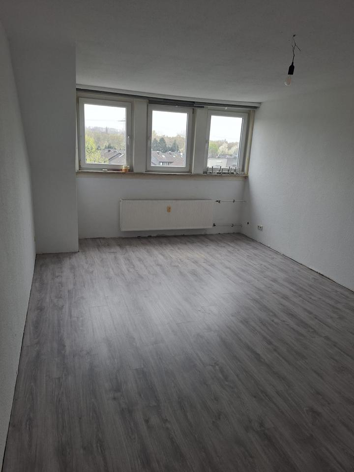 Thumbnail-3-Zimmer-Wohnung in Oberhausen Borbeck- Erstbezug nach Renovieru