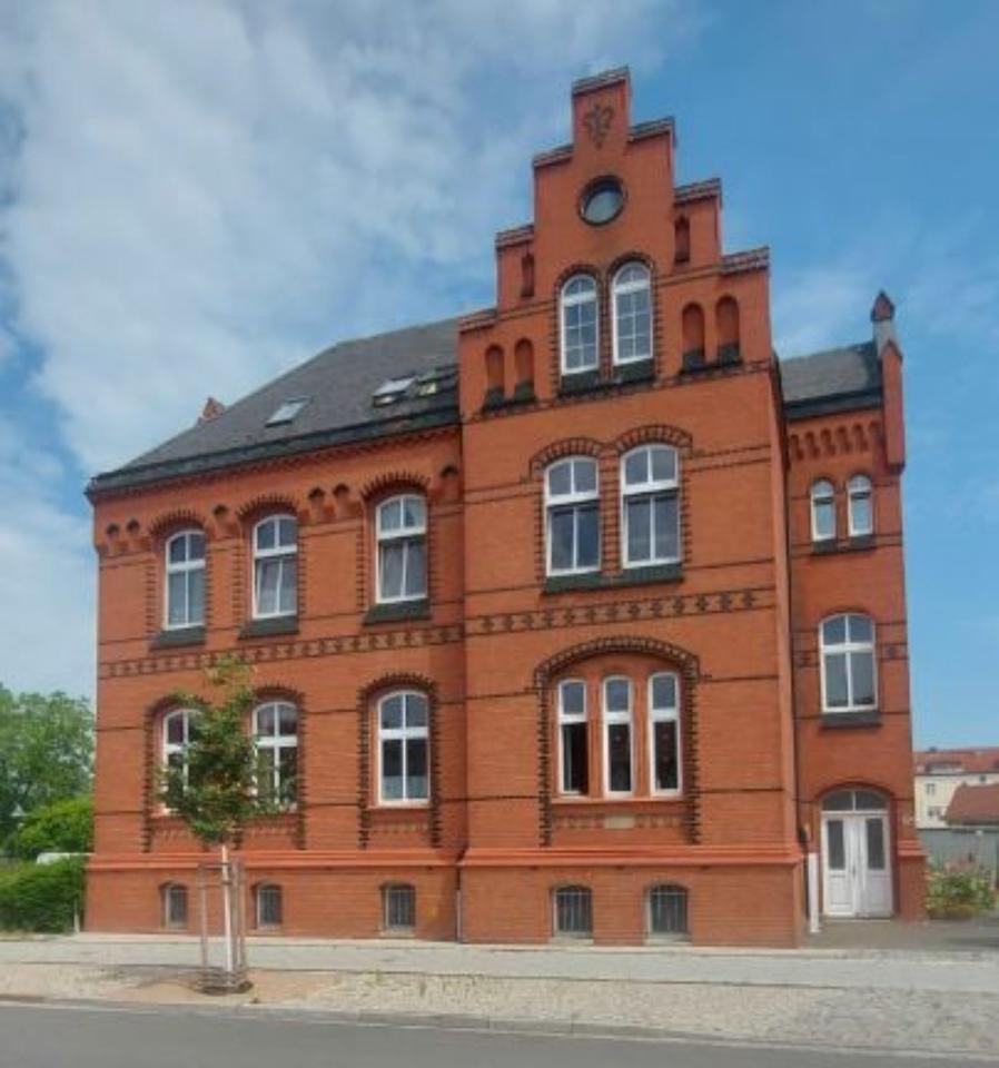 Thumbnail-Komplett neu sanierte stilvolle schöne 2,5 Raum Wohnung Elbnähe