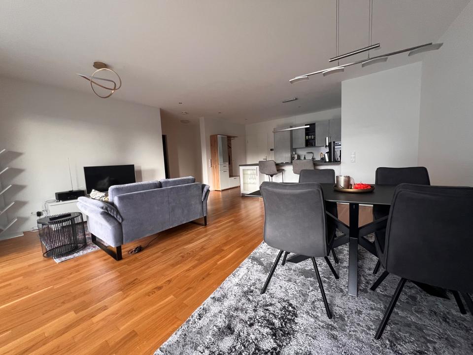 Thumbnail-Exklusive möblierte 2,5 Zimmer Wohnung (94 m2), 1-6 Monate