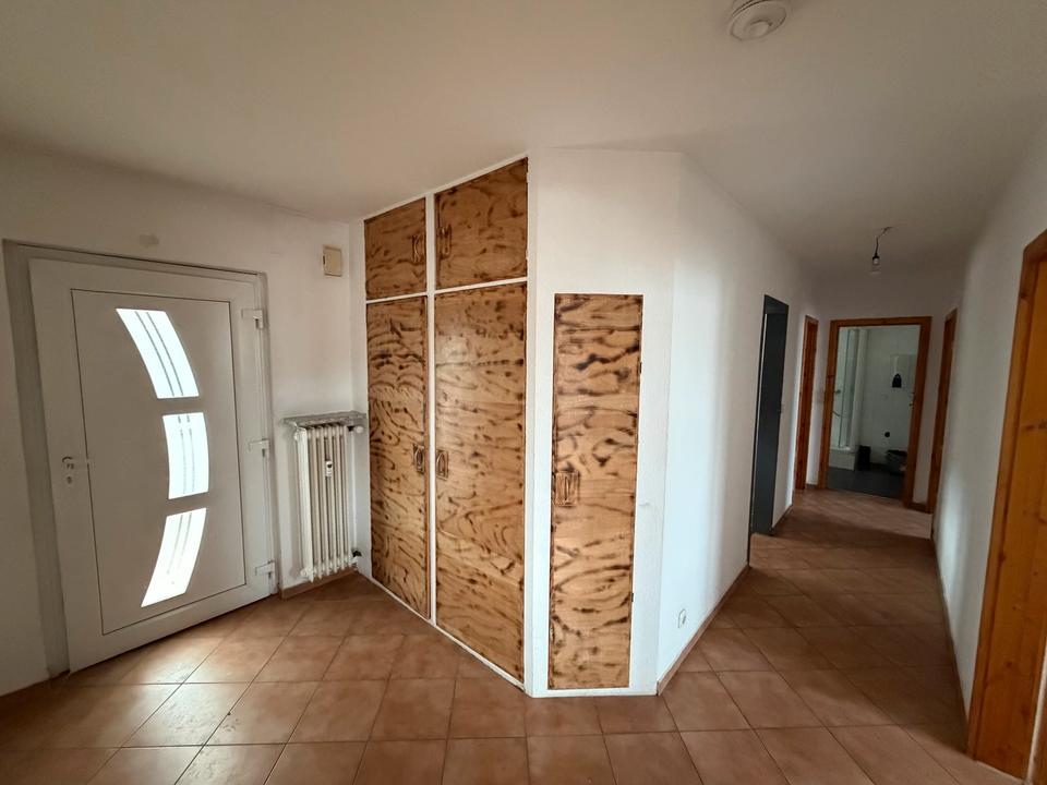 Thumbnail-Großzügige 3-Zimmer-Wohnung in Würzburg-Heidingsfeld mit Garten