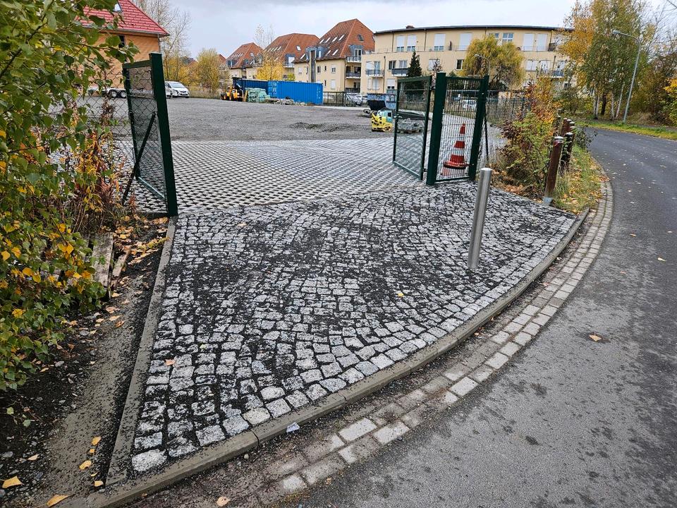 Thumbnail-top Stellplatz ca. 250m² - 1500m² UmzäuntBefestigt mietenkaufen