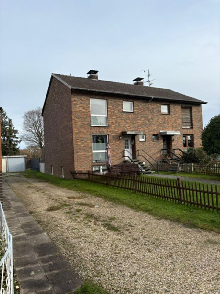 Thumbnail-Einfamilienhaus mit Keller, Garage und Garten 2016 modernisiert