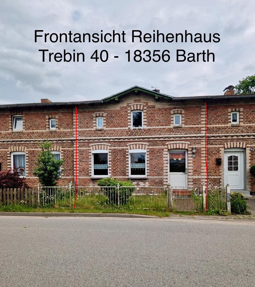 Thumbnail-Reihenhaus in Hafennähe von Barth, mit Garagenkomplex & Garten