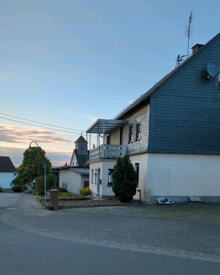 Thumbnail-Saniertes Bauernhaus mit 7 Zimmern und Garten