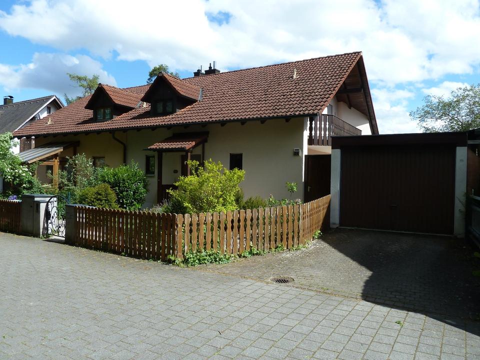 Thumbnail-Doppelhaushälfte in Ingolstadt 5 Min. vom Hauptbahnhof entfernt