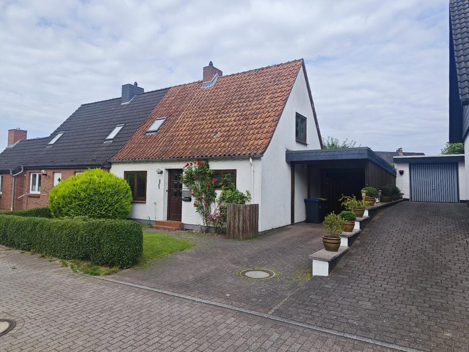 Thumbnail-Doppelhaushälfte in Eckernförde Borby, Clairmontstraße von Privat