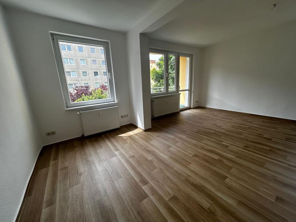 Thumbnail-BESICHTIGUNGSSTOPP Helle 3-Raum-Wohnung