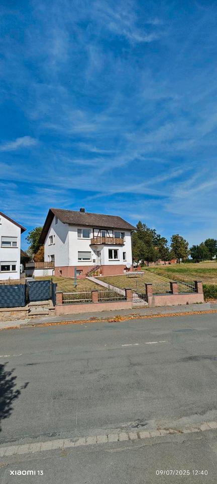 Thumbnail-Renoviertes EFH 175m2 596m2 Grundstück 2Garagen Rruhige Lage