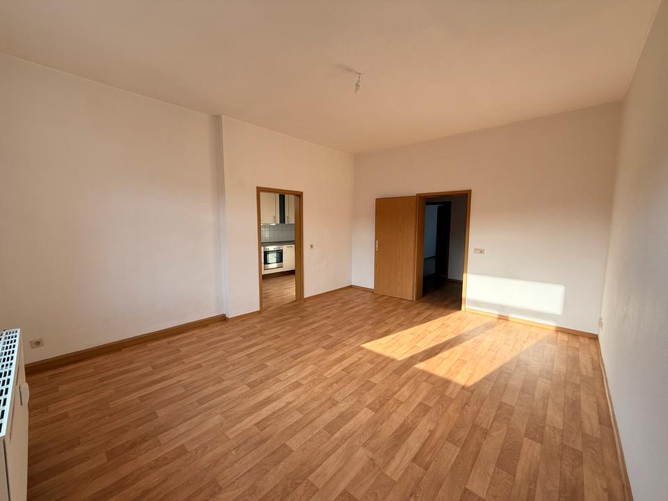 Thumbnail-3-Zimmer-Wohnung mit Balkon und moderner Einbauküche in Plauen