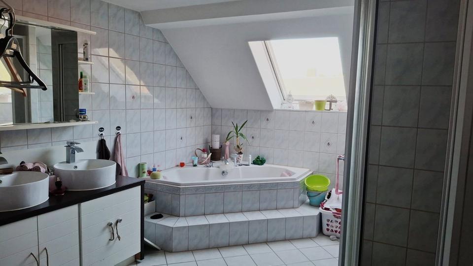 Thumbnail-Wohnung mieten in 09661 Hainichen, Vermietung 5 Raum Wohnung DG