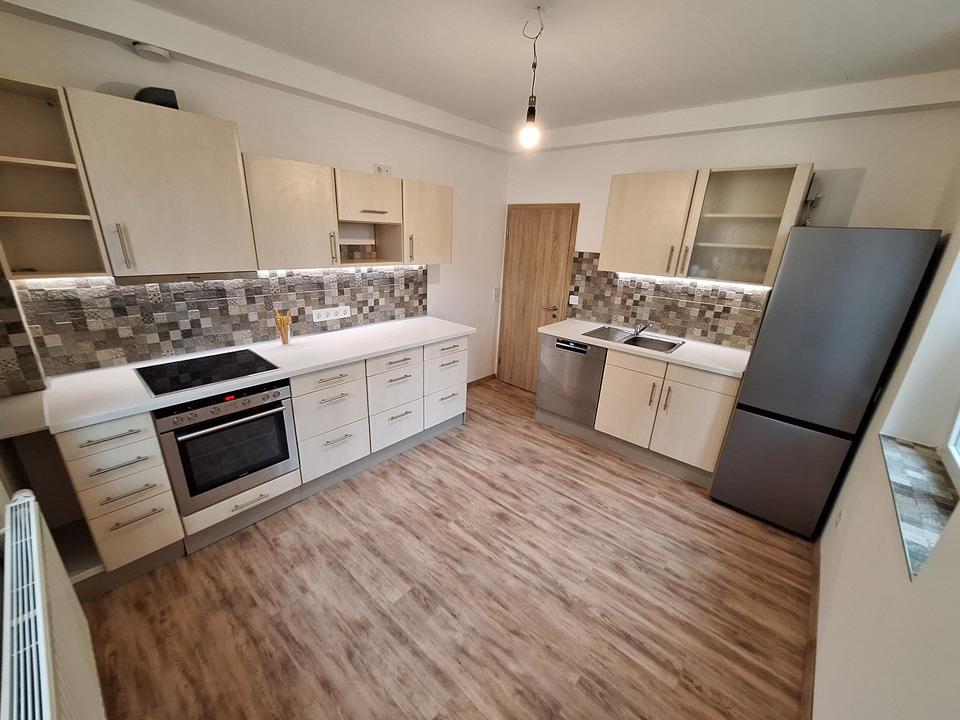 Thumbnail-2,5 Zimmer Wohnung in Burgstädt zu vermieten, EBK, Obergeschoss