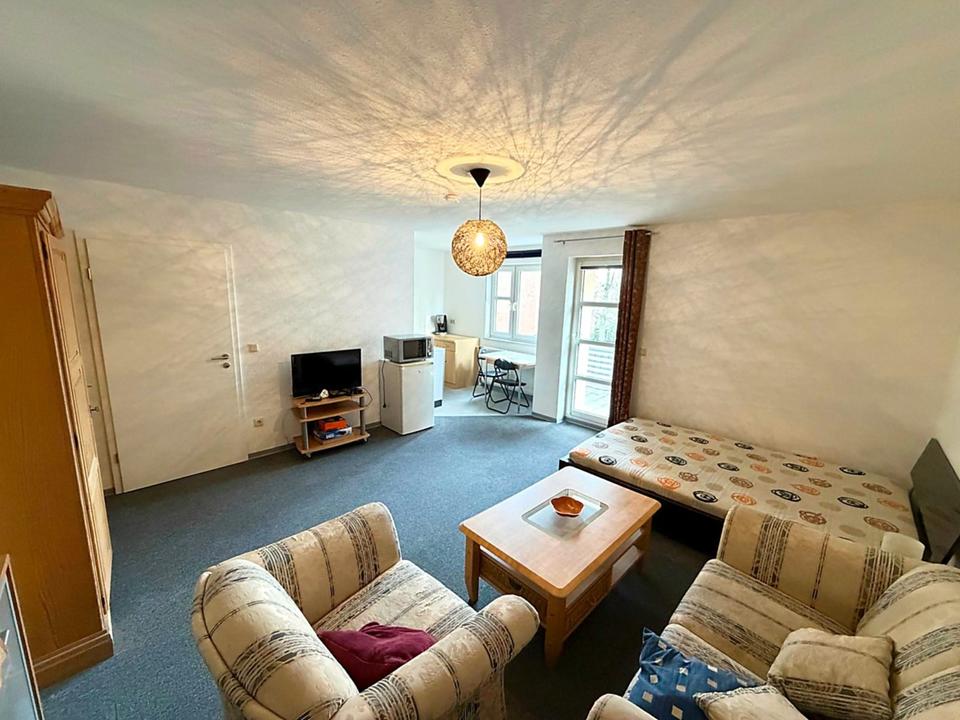 Thumbnail-Möbliertes Apartment mit Balkon und TG-Stellplatz — für Pendler