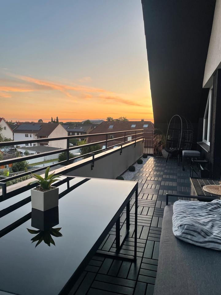 Thumbnail-Eigentumswohnung Dachgeschosswohnung mit EBK, Parkplatz, Garage