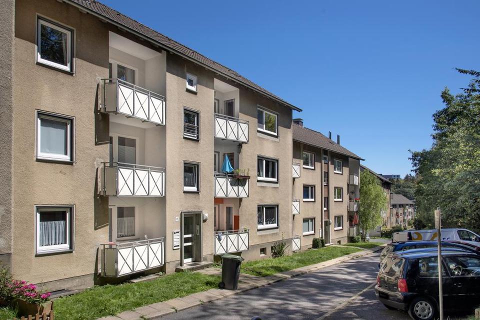 Thumbnail-Modernisierte 3 Zimmerwohnung mit Balkon und neuem Badezimmer in Lüdenscheid-Worth-Honsel!