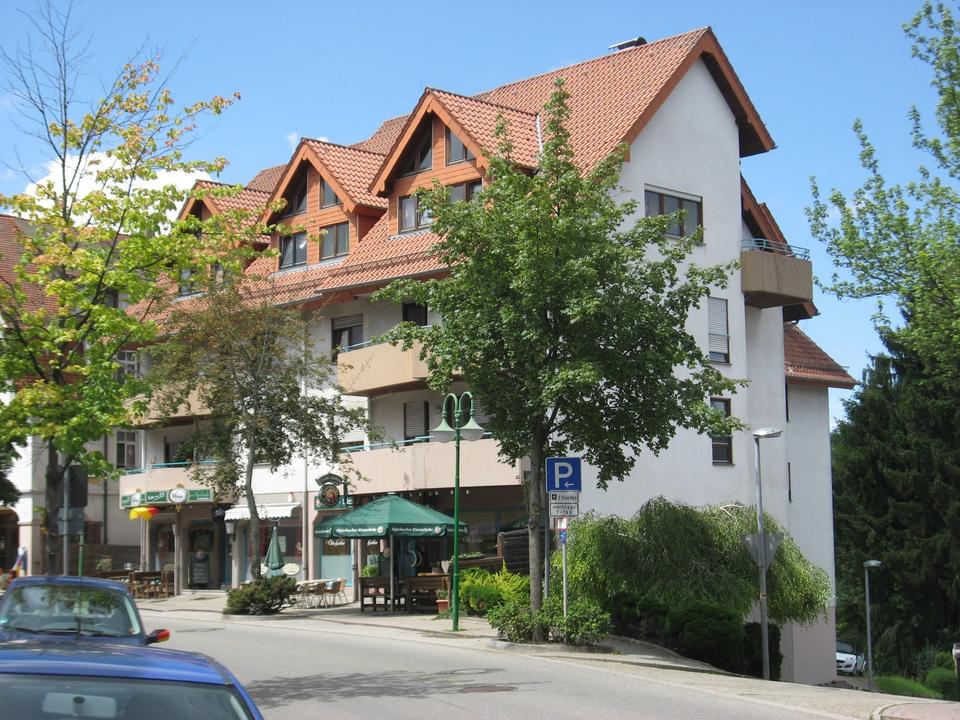 Thumbnail-Schöne 3 Zimmer Wohnung mit Balkon in Schömberg zu vermieten (04-ID106)