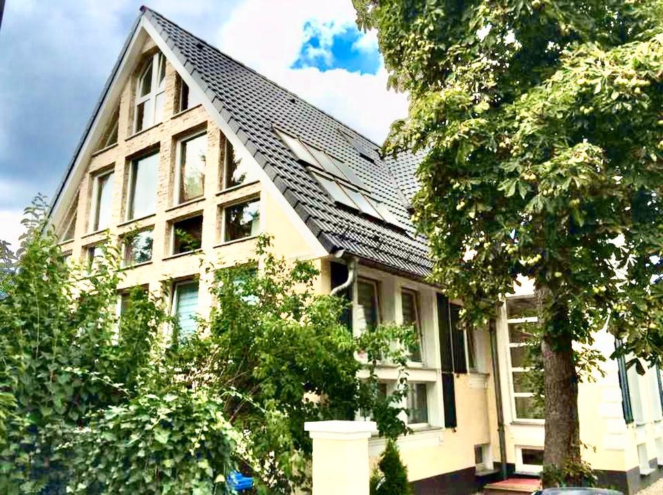 Thumbnail-120m2 Wohnung in Villa, Terrasse, Kamin, Keller + Privatparkplatz