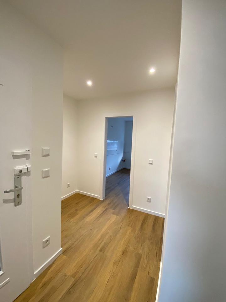 Thumbnail-Frisch sanierte 2 Zimmer Wohnung zu vermieten