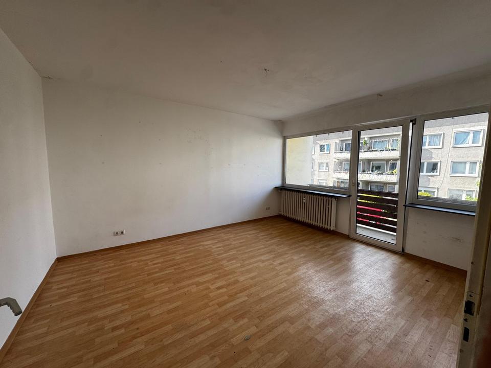 Thumbnail-3-Zi-Whg im 1. OG mit Balkon und EBK, nähe Woog - ideal für WG (auch Studenten)