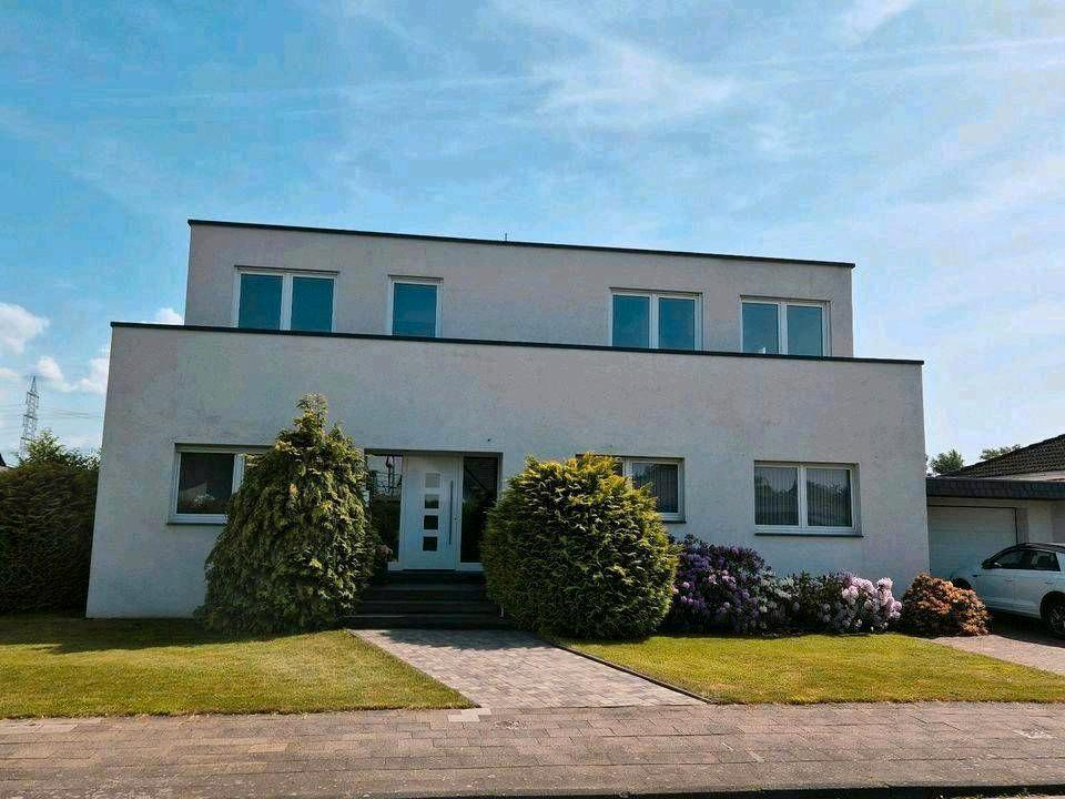 Thumbnail-Modernes Zweifamilienhaus in Dürwiß mit Staffelgeschoss