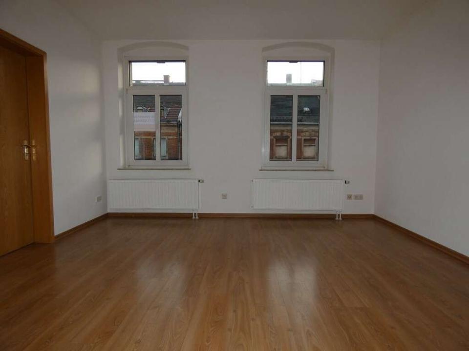 Thumbnail-Helle 2-R Wohnung inkl. 2 Stellplätzen