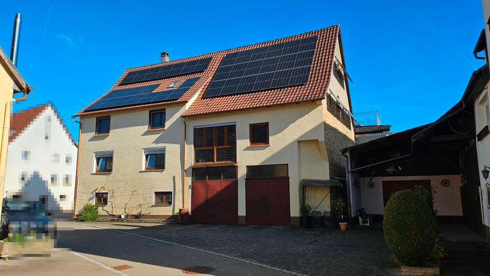Thumbnail-Einfamilienhaus mit Kfz-Werkstatt, Photovoltaik & Loggia
