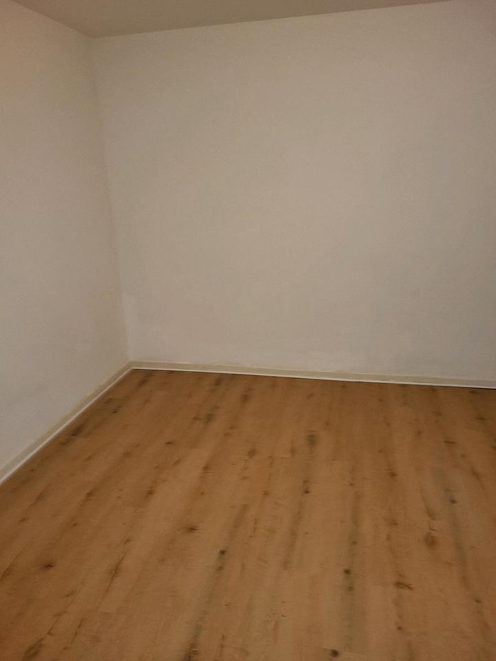Thumbnail-1-Zimmer-Wohnung mit Balkon in Frankfurt-Heddernheim