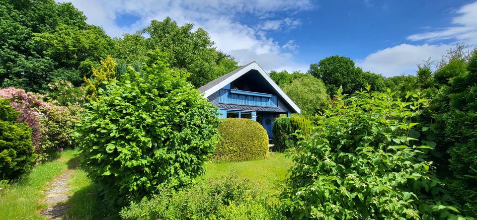 Thumbnail-Eigenheim mit 566 qm Garten und Stellplatz. Randlage