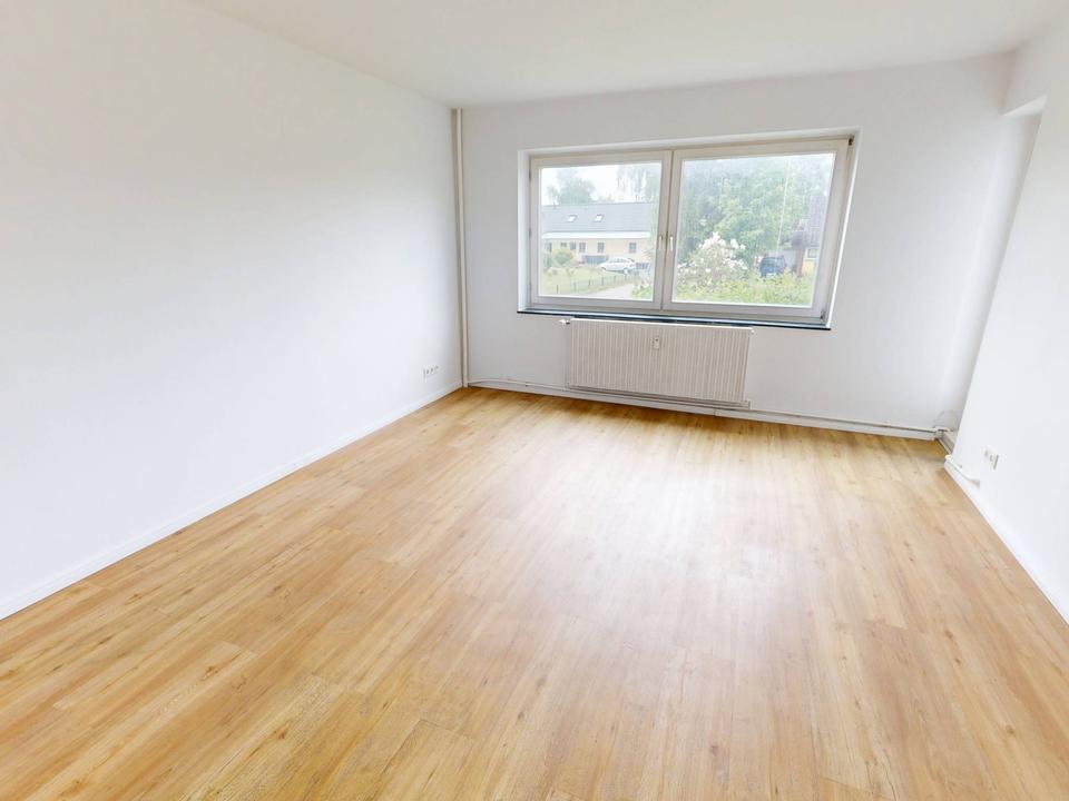 Thumbnail-Komfortables Wohnen im Erdgeschoss: Charmante 3-Zimmer-Wohnung mit Balkon & EBK