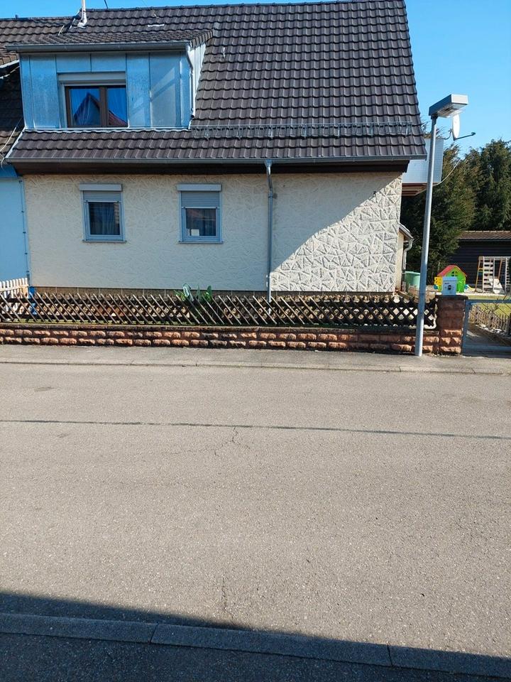 Thumbnail-Bezahlbare Doppelhaushälte