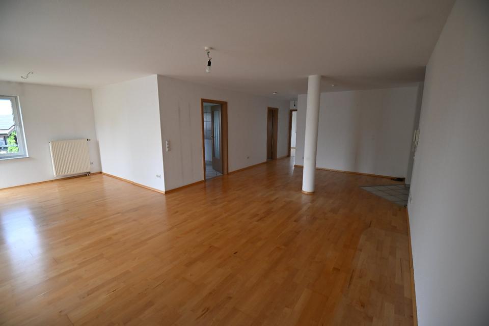 Thumbnail-Moderne 3,5-Zimmer-Wohnung mit 2 Balkonen in Walzbachtal 105m²