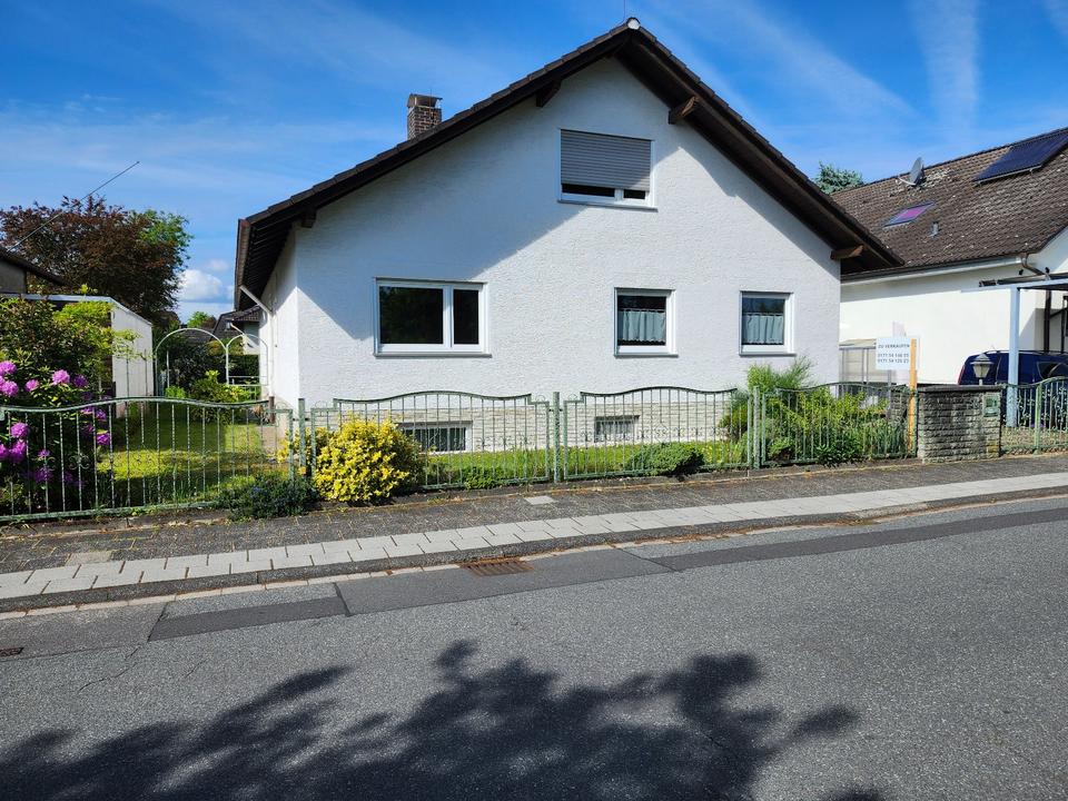 Thumbnail-Einfamilienhaus im Bungalowstil in Rembrücken (Hubertussiedlung)