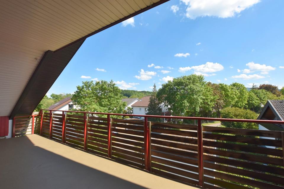 Thumbnail-Sonnige Dachgeschosswohnung mit großem Süd-Balkon (1295€ WARM)