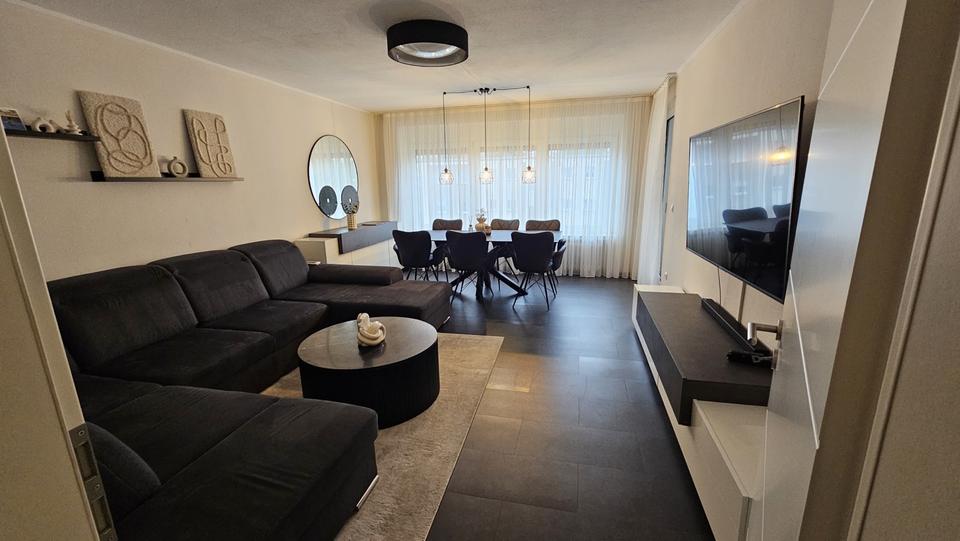 Thumbnail-Moderne Eigentumswohnung mit Balkon und Küche von Privat