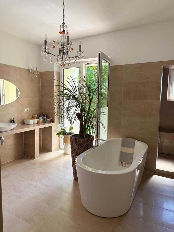 Thumbnail-Hochwertige Wohnung nahe Bethesda Krankenhaus Duisburg Hochfeld