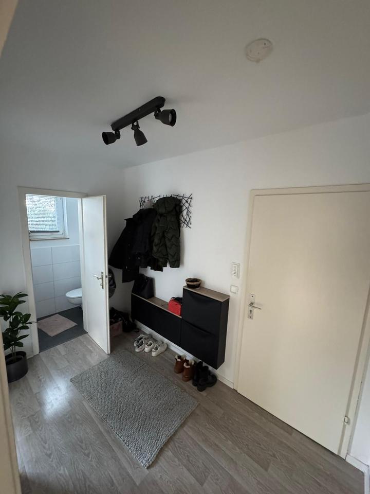 Thumbnail-1-2 Personen NR, schöne 3-Zimmerwohnung 73m2 in ruhiger Lage