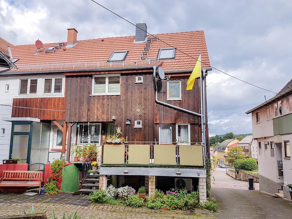 Thumbnail-In Beerfelden Haus mit Nebengebäude ab 01.01.2026 zu vermieten